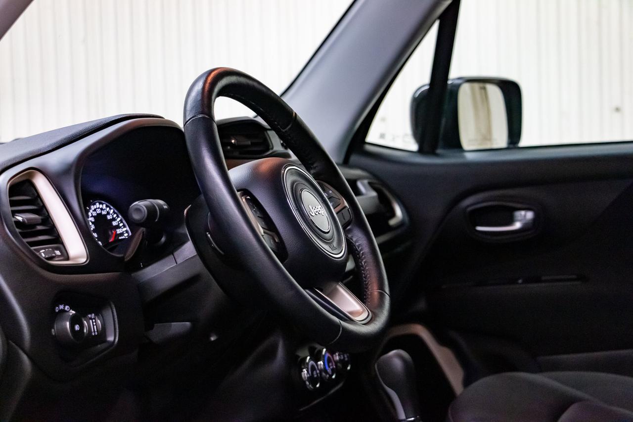 2017 Jeep Renegade 4x4 North Red Deer AB