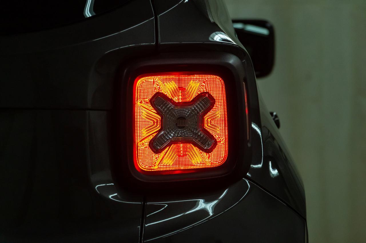 2017 Jeep Renegade 4x4 North Red Deer AB