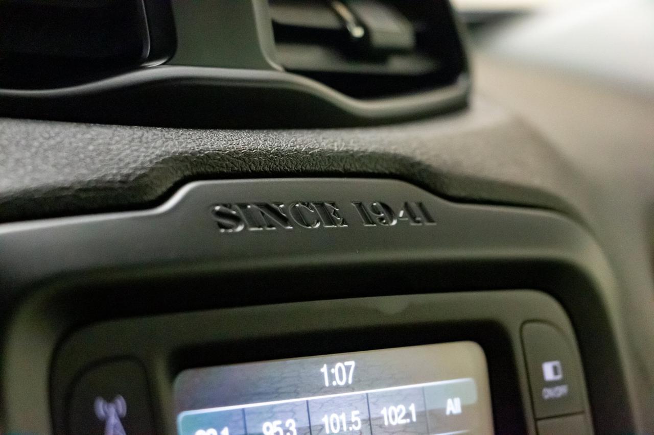 2017 Jeep Renegade 4x4 North Red Deer AB