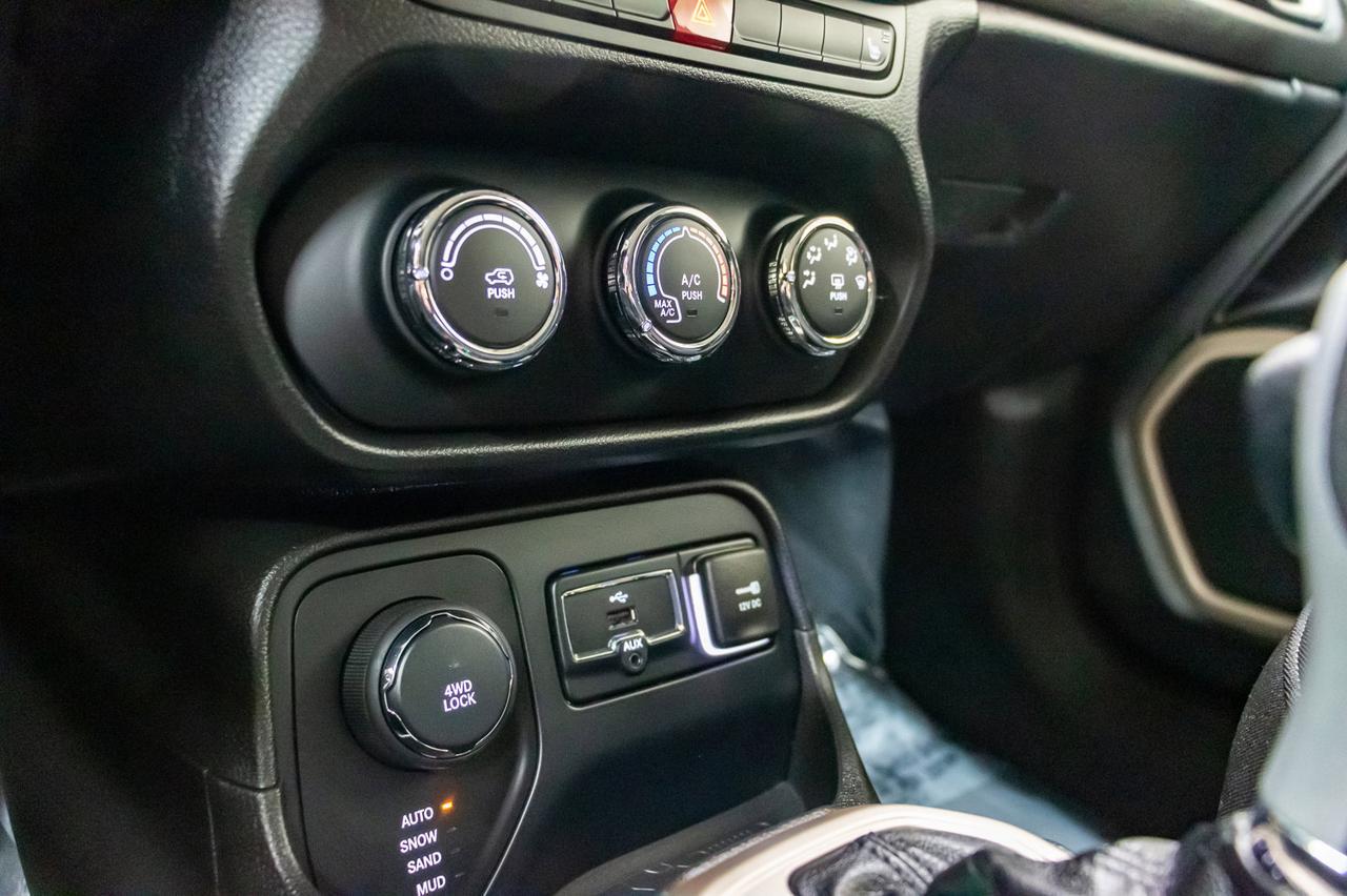 2017 Jeep Renegade 4x4 North Red Deer AB