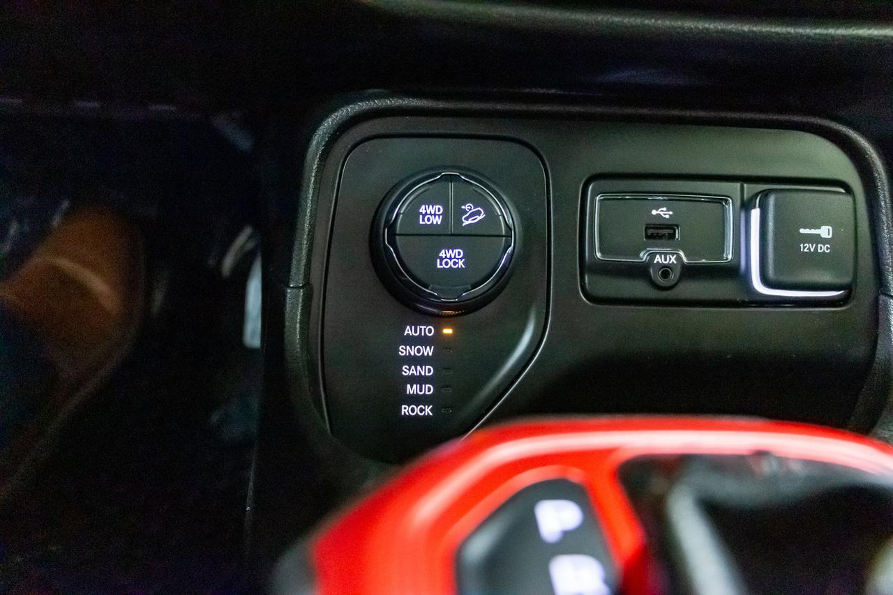 2017 Jeep Renegade 4x4 Trailhawk BCam Level Kit Red Deer AB