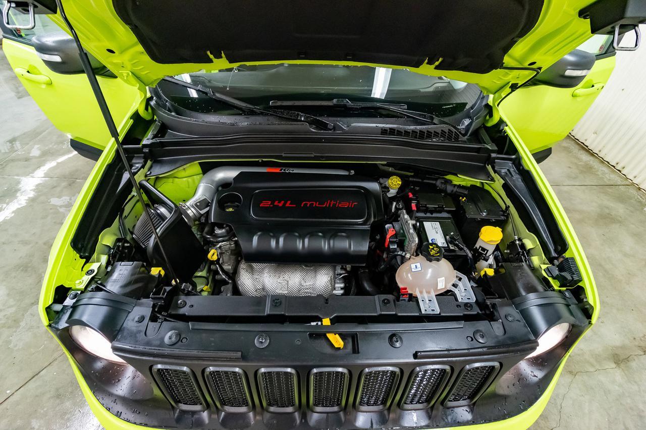 2017 Jeep Renegade 4x4 Trailhawk BCam Level Kit Red Deer AB