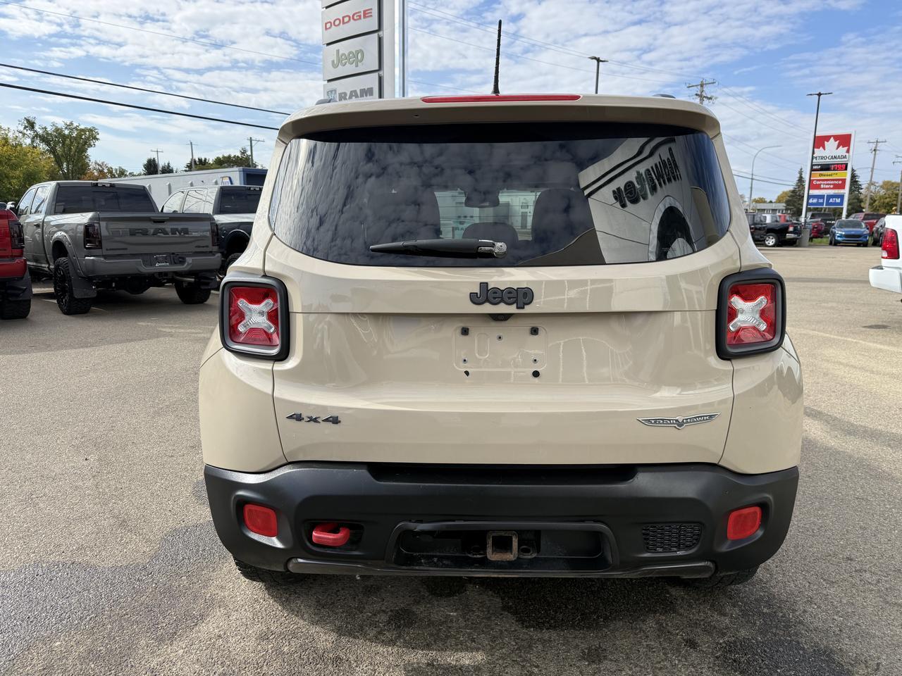 2017 Jeep Renegade Deserthawk 4WD | Mojave Sand | BeatsAudio Premium Sound | Backup Camera | Towing Pkg | Keyless Entry Redwater AB