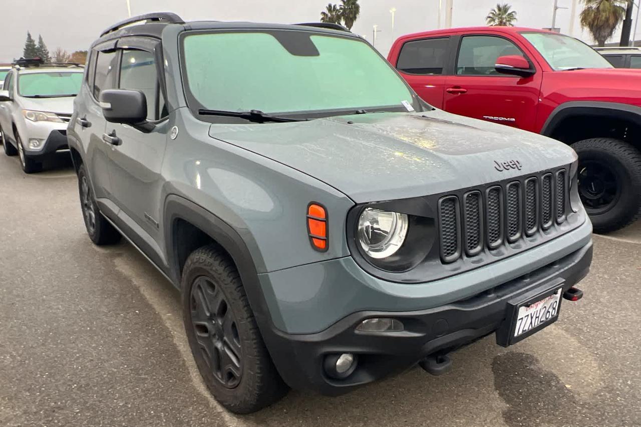 2017 Jeep Renegade Deserthawk
