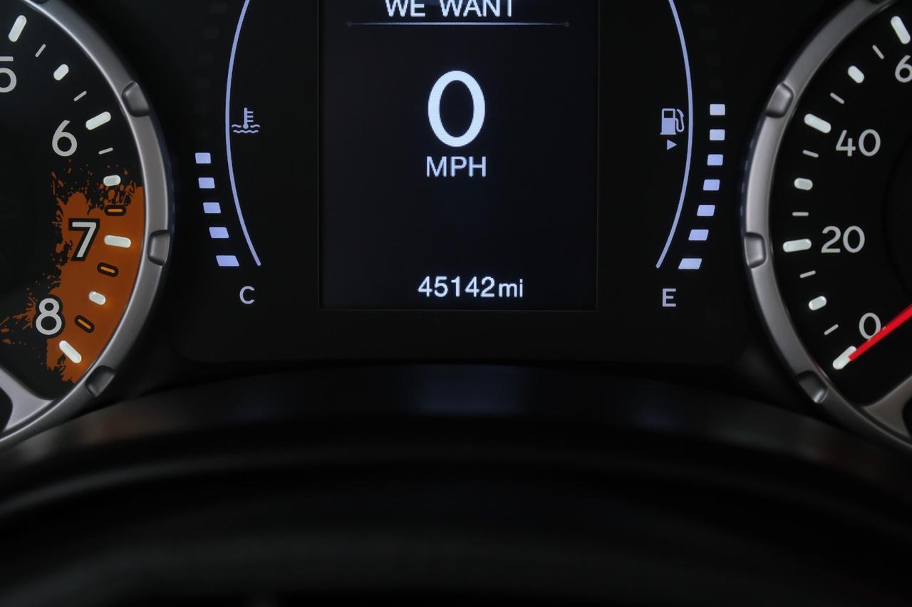 2017 Jeep Renegade LATITUDE AUTOMATIC REAR CAMERA KEYLESS START BLUETOOTH POWER DRI Carrollton TX