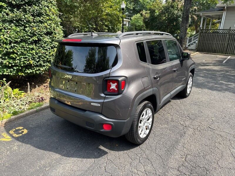 2017 Jeep Renegade Latitude AWD/4WD w/ Passive Entry Remote Start Package Arlington VA