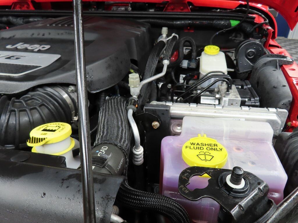 2017 Jeep Wrangler 4x4 Unlimited Sahara Fond du Lac WI