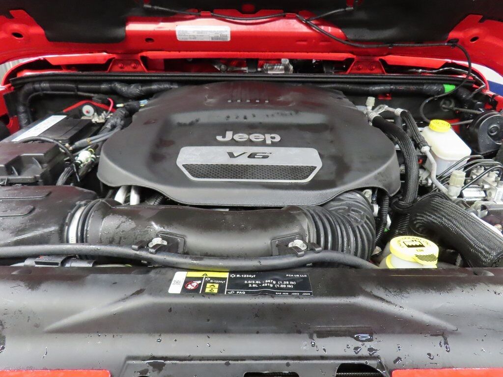 2017 Jeep Wrangler 4x4 Unlimited Sahara Fond du Lac WI