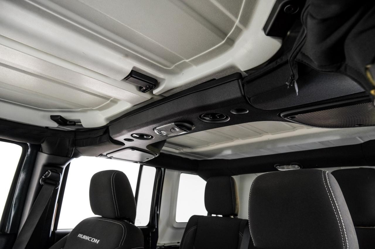 2017 Jeep Wrangler Unlimited Rubicon photo 26