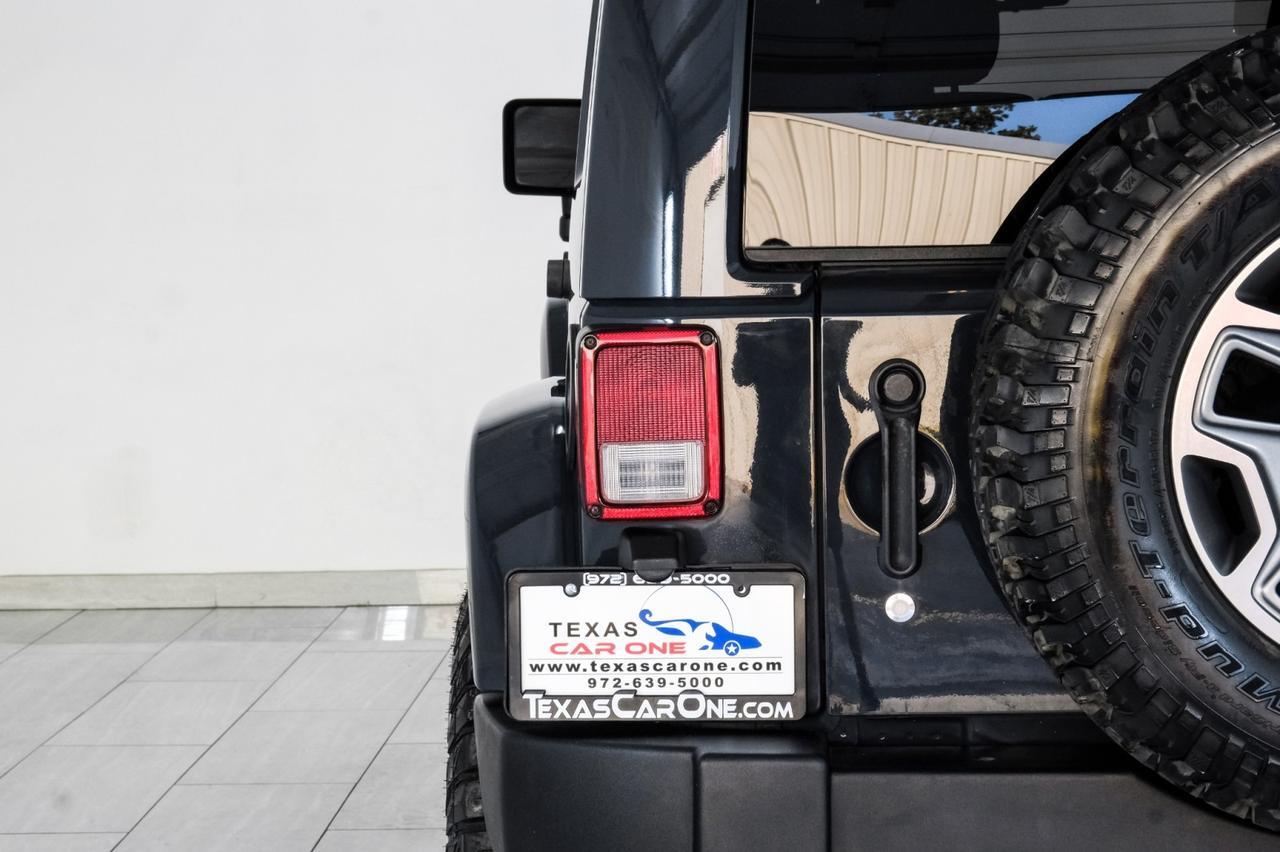2017 Jeep Wrangler Unlimited Rubicon photo 37