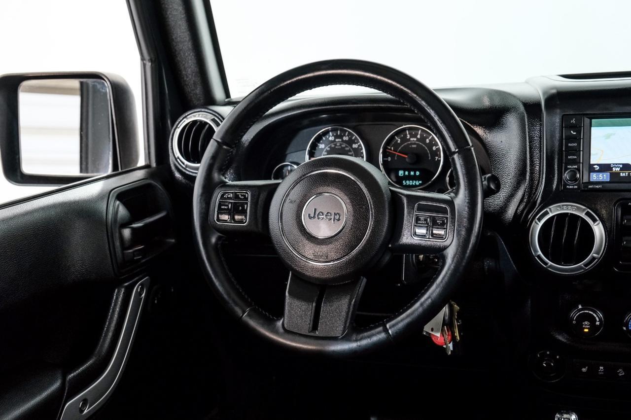 2017 Jeep Wrangler UNLIMITED RUBICON 4WD AUTOMATIC HARD TOP CONVERTIBLE NAVIGATION HEATED SEATS TOW HITCH Carrollton TX