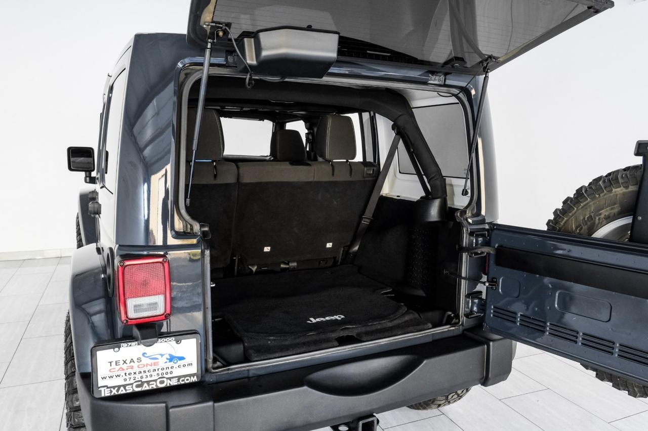 2017 Jeep Wrangler Unlimited Rubicon photo 42