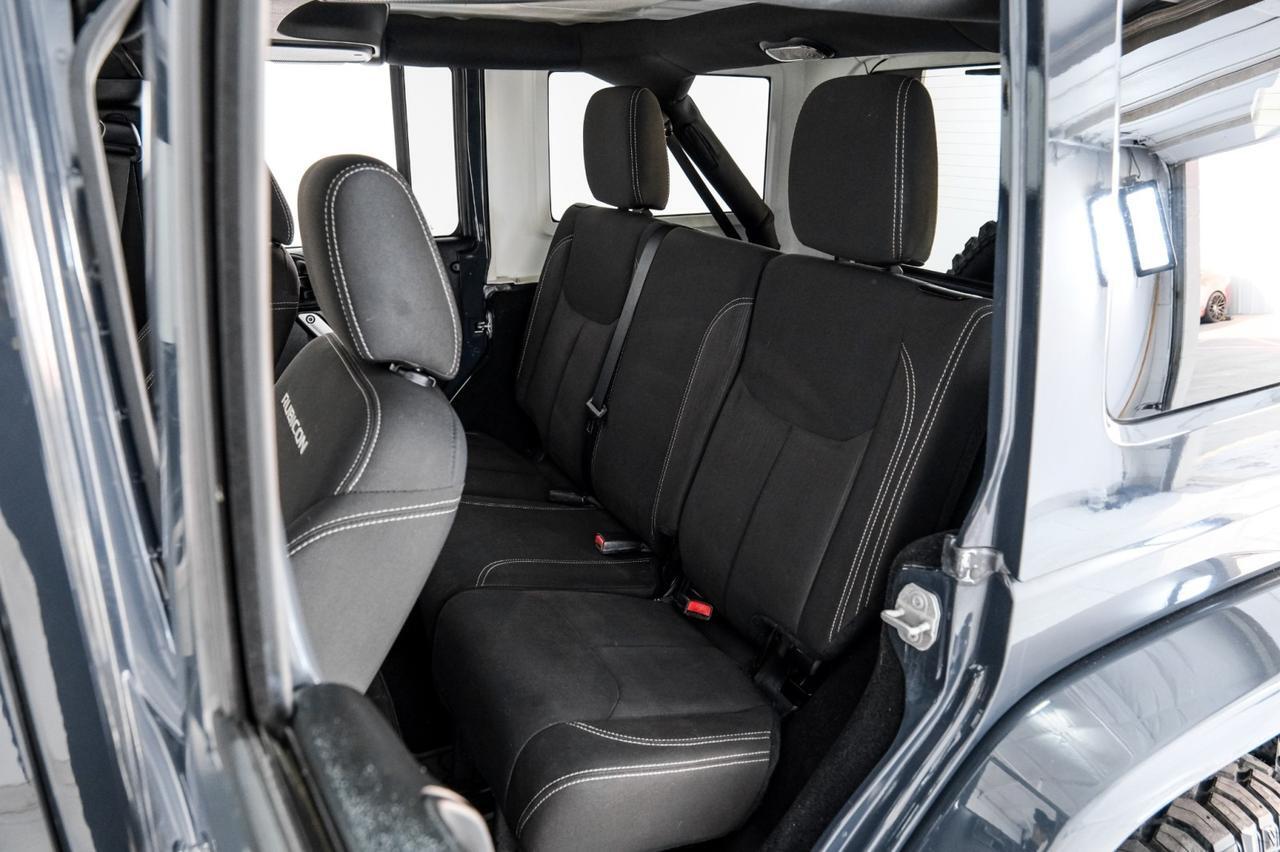 2017 Jeep Wrangler Unlimited Rubicon photo 32