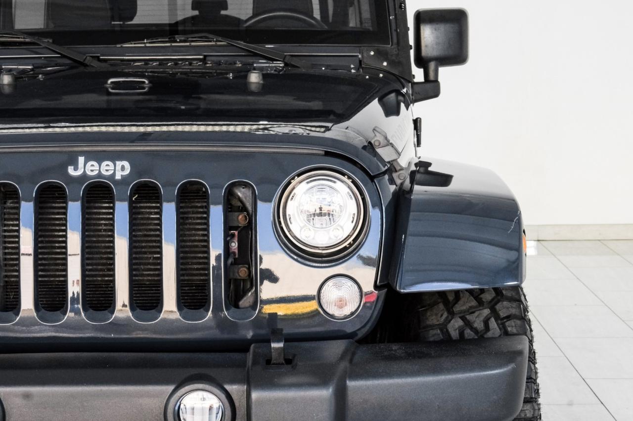 2017 Jeep Wrangler Unlimited Rubicon photo 36