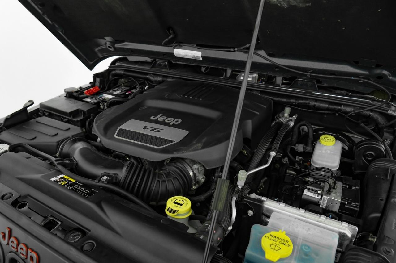 2017 Jeep Wrangler UNLIMITED RUBICON RECON 4WD HARD TOP NAVIGATION LEATHER HEATED SEATS TOW HITCH Carrollton TX