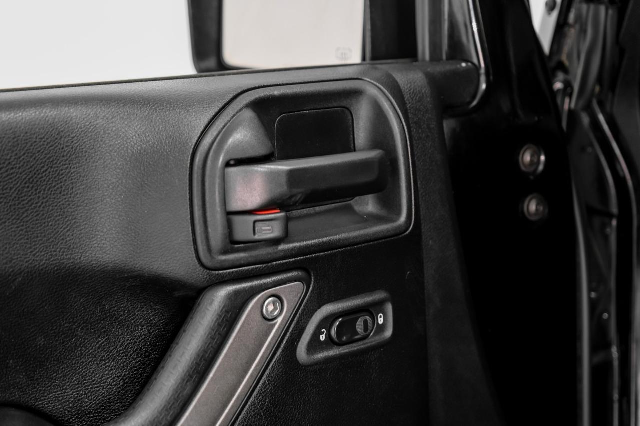 2017 Jeep Wrangler UNLIMITED SPORT 4WD AUTOMATIC SOFT TOP CONVERTIBLE RUNNING BOARD Carrollton TX
