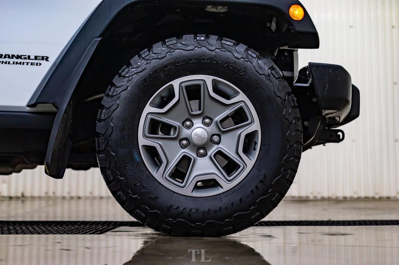 2017 Jeep Wrangler Unlimited 4x4 Rubicon Manual Leather Nav Red Deer AB