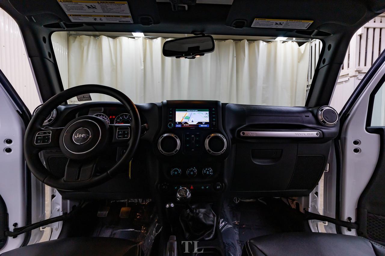 2017 Jeep Wrangler Unlimited 4x4 Rubicon Manual Leather Nav Red Deer AB