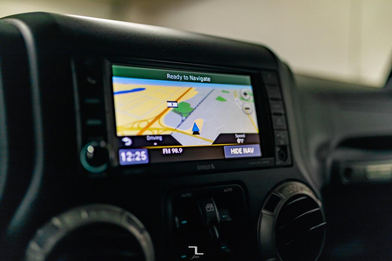 2017 Jeep Wrangler Unlimited 4x4 Sahara 75th Anniversary Leather Nav Red Deer AB