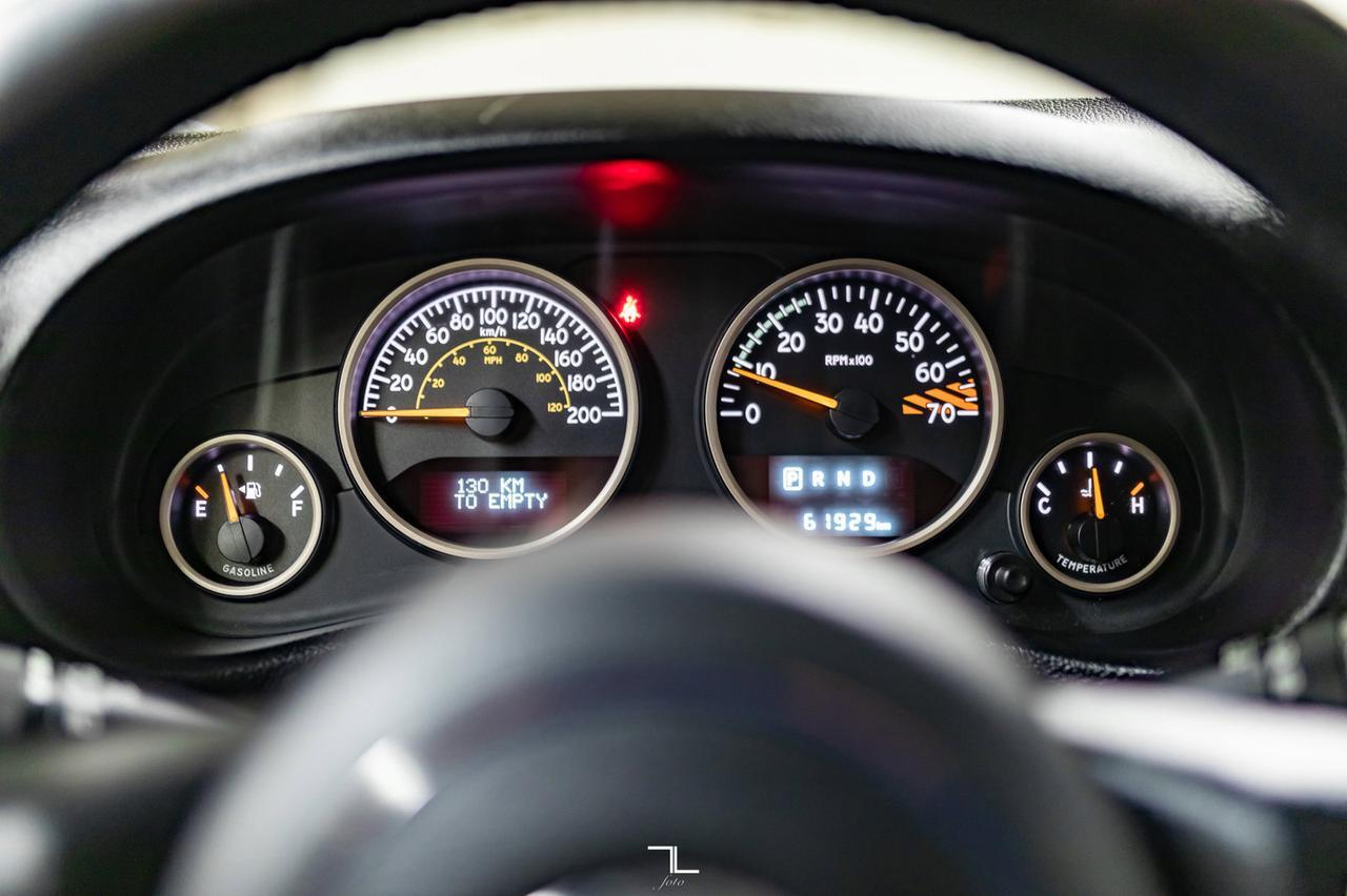 2017 Jeep Wrangler Unlimited 4x4 Sahara 75th Anniversary Leather Nav Red Deer AB