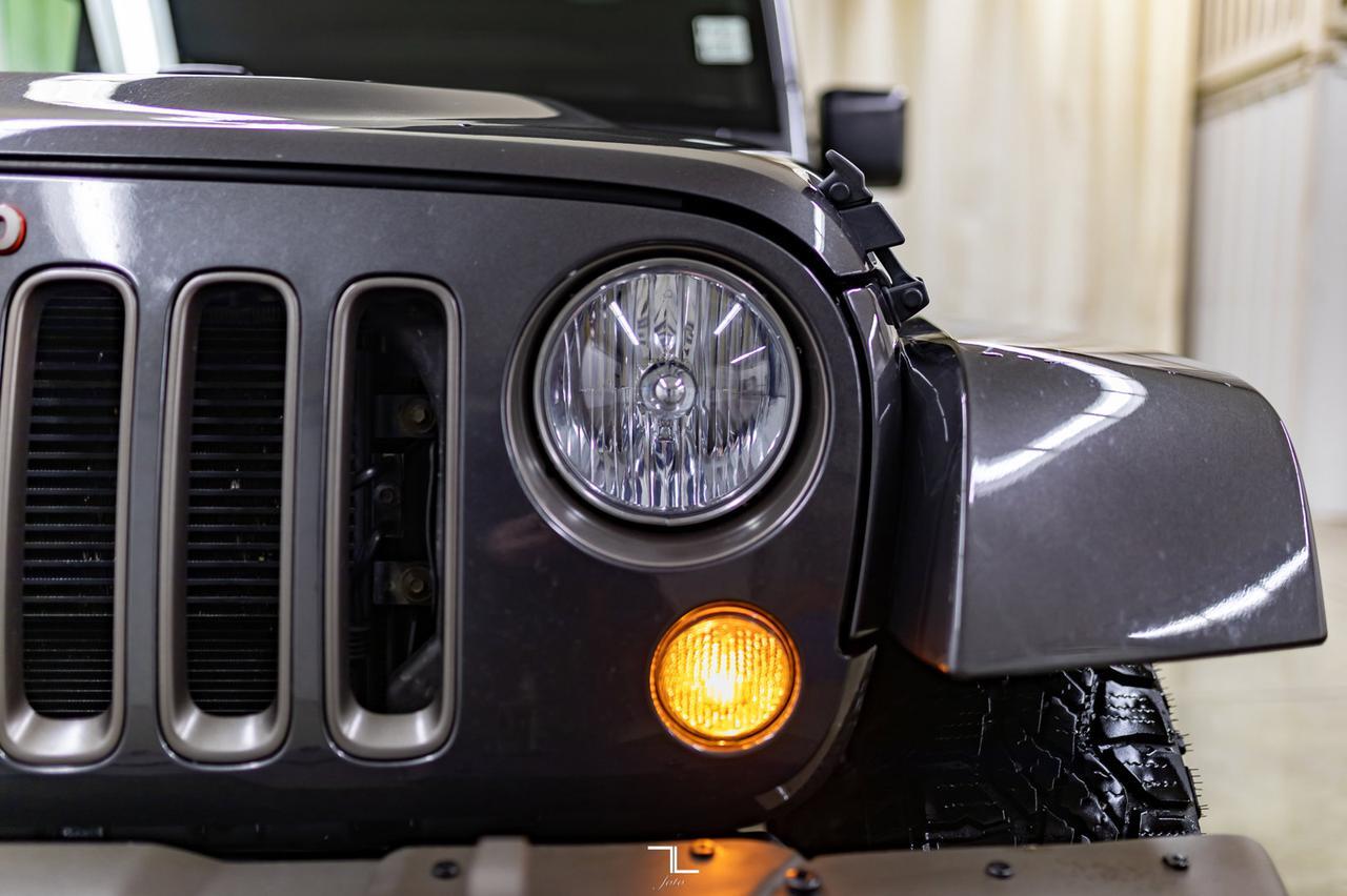 2017 Jeep Wrangler Unlimited 4x4 Sahara 75th Anniversary Leather Nav Red Deer AB