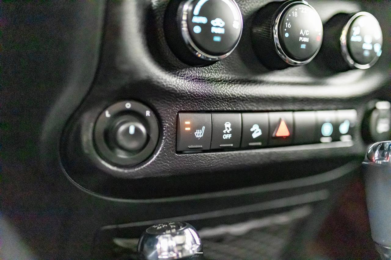 2017 Jeep Wrangler Unlimited 4x4 Sahara 75th Anniversary Leather Nav Red Deer AB