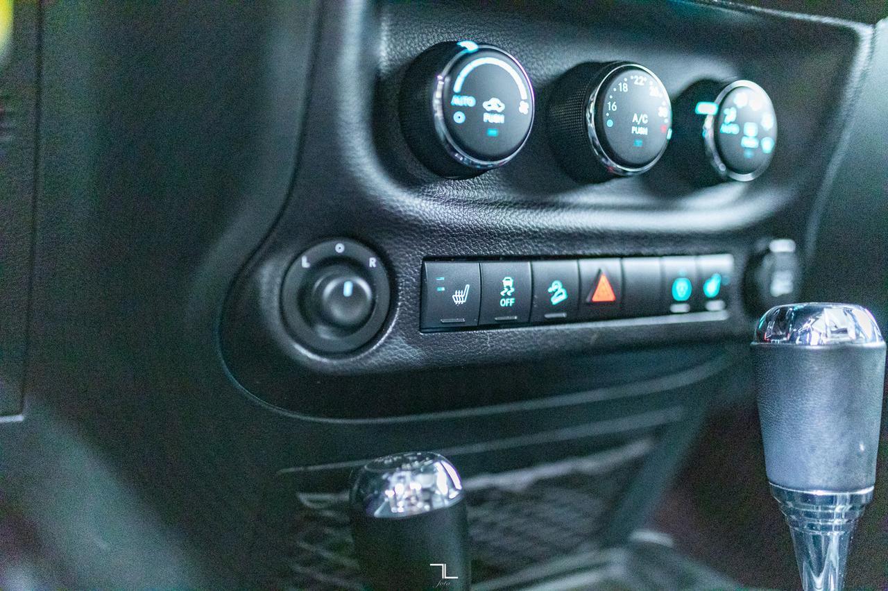 2017 Jeep Wrangler Unlimited 4x4 Sahara Leather Nav Red Deer AB