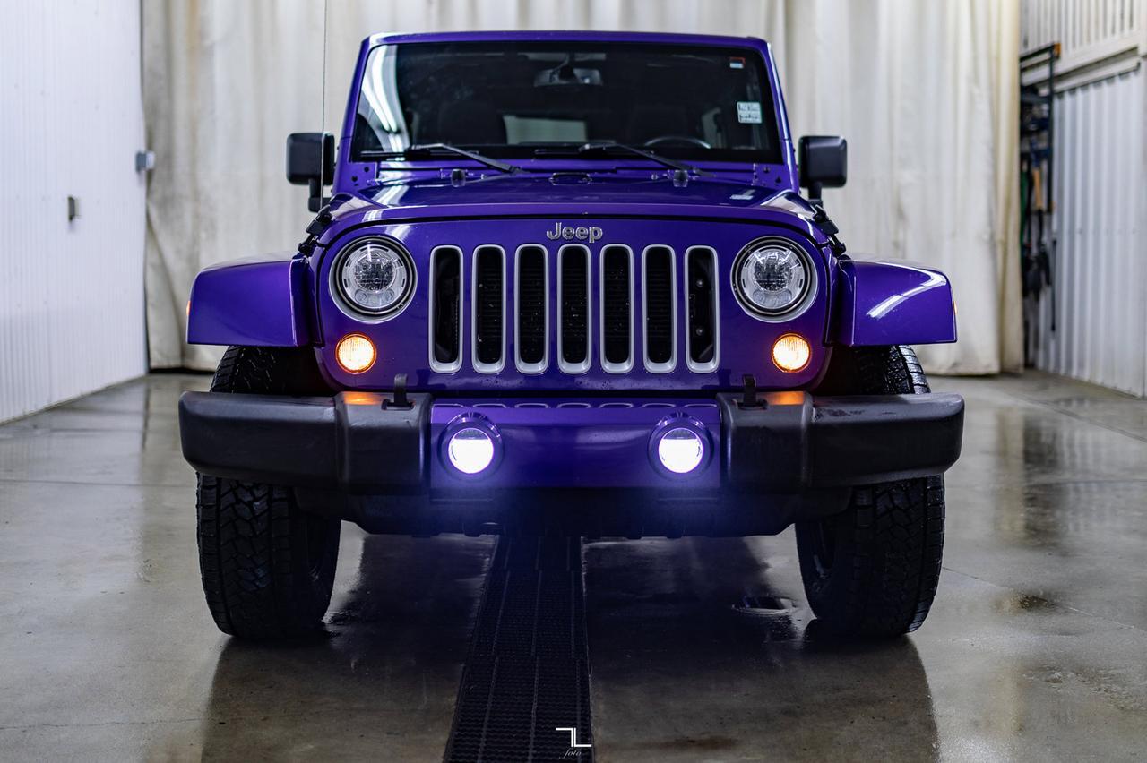 2017 Jeep Wrangler Unlimited 4x4 Sahara Leather Nav Red Deer AB