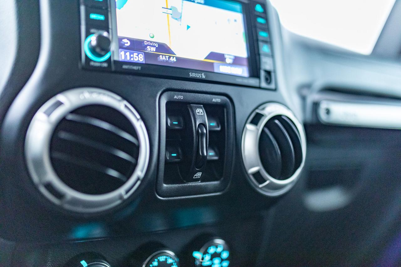 2017 Jeep Wrangler Unlimited 4x4 Sahara Leather Nav Red Deer AB