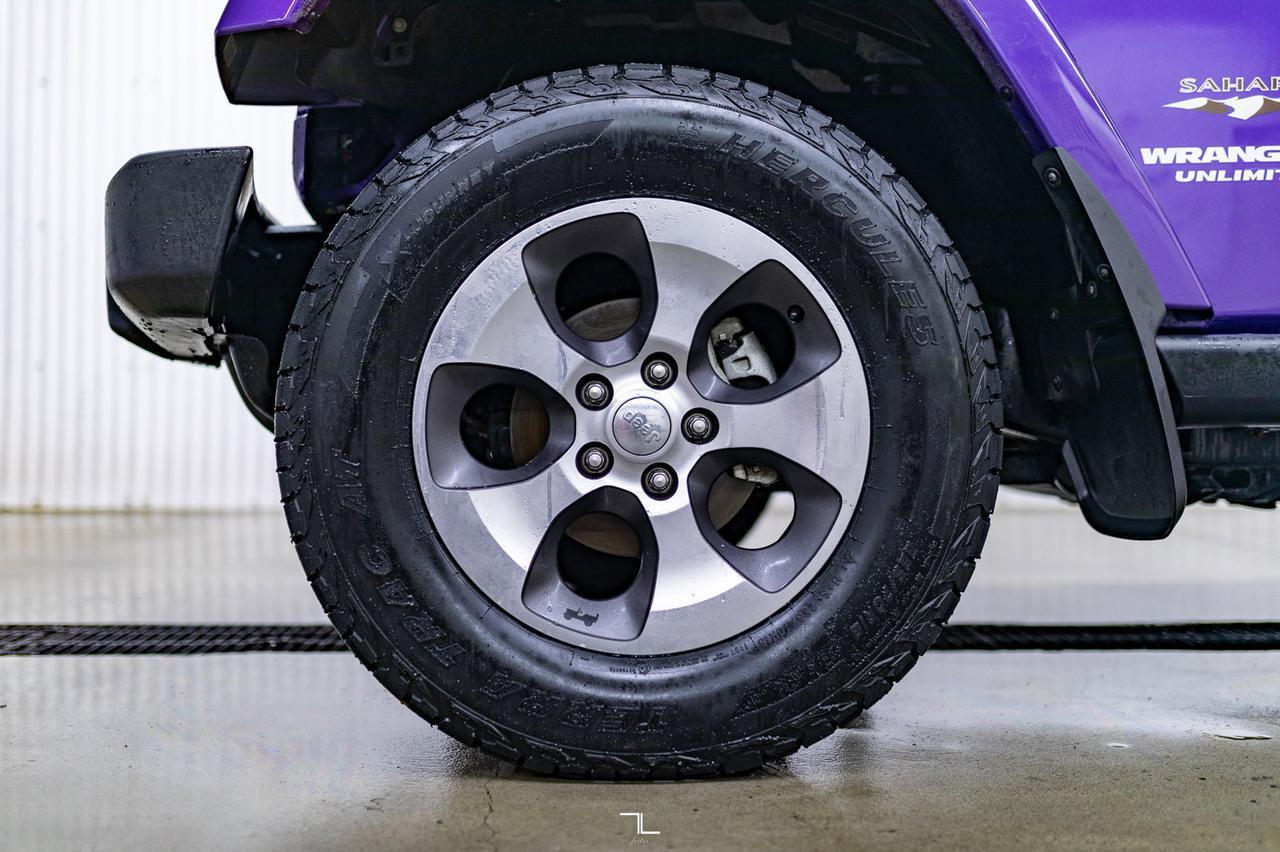 2017 Jeep Wrangler Unlimited 4x4 Sahara Leather Nav Red Deer AB