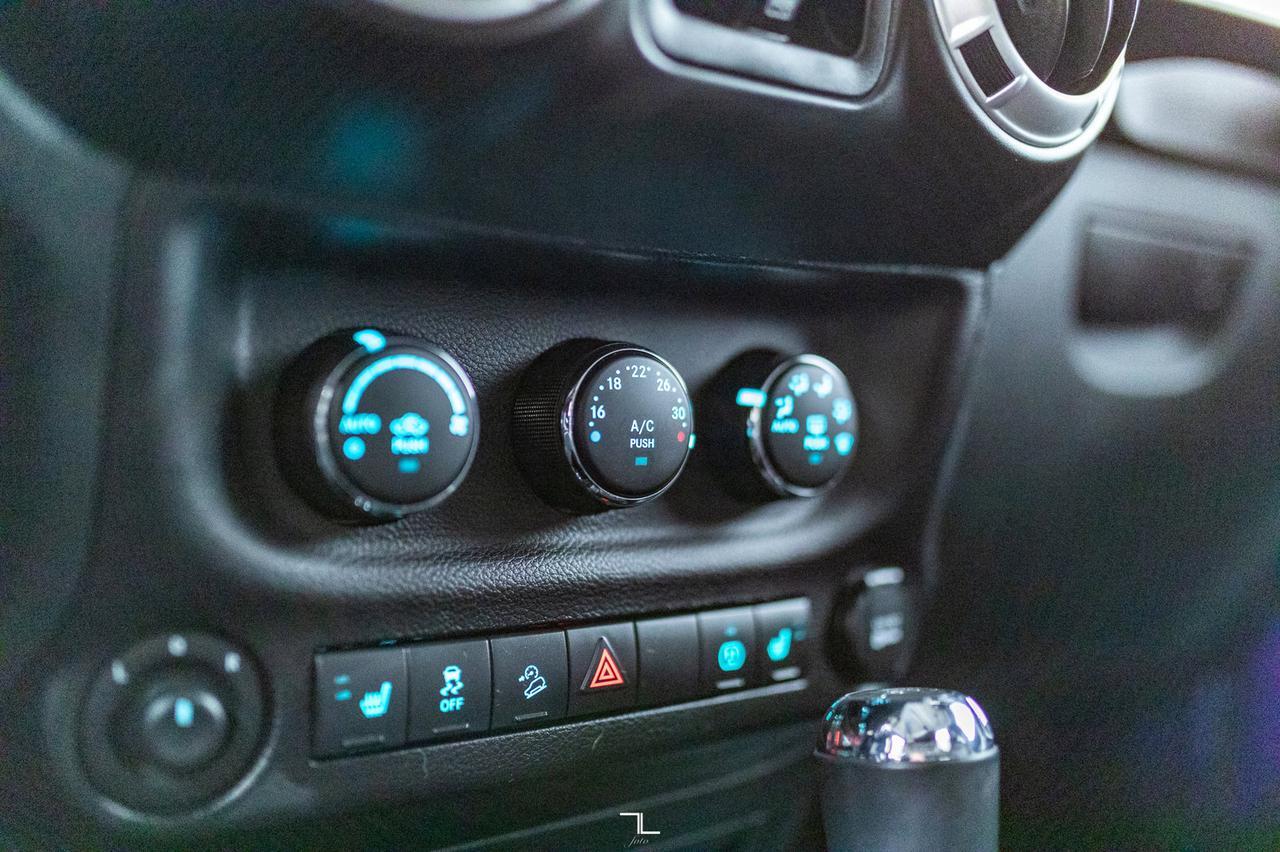 2017 Jeep Wrangler Unlimited 4x4 Sahara Leather Nav Red Deer AB