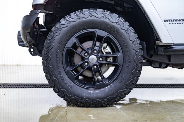 2017 Jeep Wrangler Unlimited 4x4 Sahara Winter Edition Leather Manual Red Deer AB