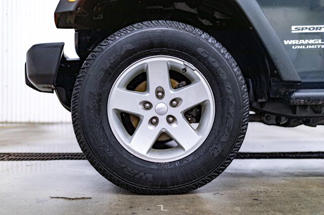 2017 Jeep Wrangler Unlimited 4x4 Sport Red Deer AB