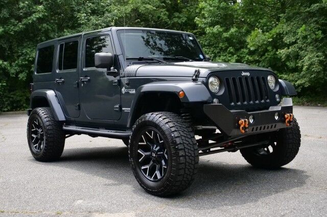 2017 Jeep Wrangler Unlimited Chief Edition 4X4 / MAJOR UPGRADES / Leather Seats! High Point NC