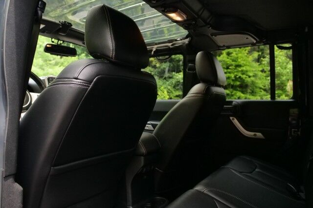 2017 Jeep Wrangler Unlimited Chief Edition 4X4 / MAJOR UPGRADES / Leather Seats! High Point NC