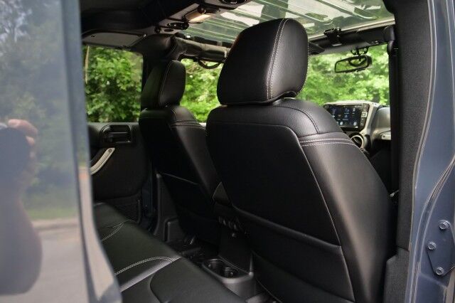 2017 Jeep Wrangler Unlimited Chief Edition 4X4 / MAJOR UPGRADES / Leather Seats! High Point NC