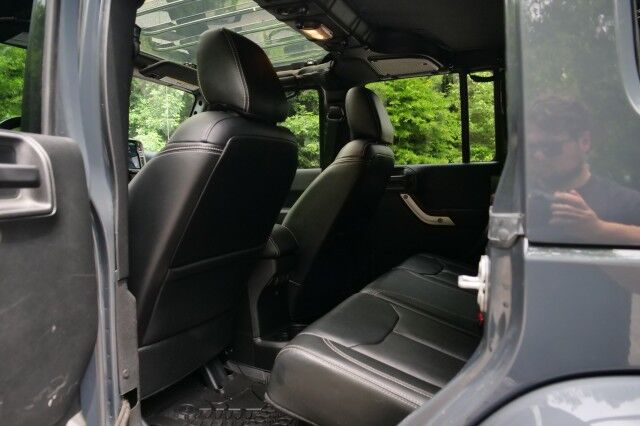 2017 Jeep Wrangler Unlimited Chief Edition 4X4 / MAJOR UPGRADES / Leather Seats! High Point NC