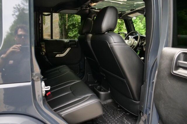 2017 Jeep Wrangler Unlimited Chief Edition 4X4 / MAJOR UPGRADES / Leather Seats! High Point NC