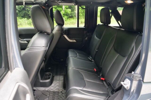 2017 Jeep Wrangler Unlimited Chief Edition 4X4 / MAJOR UPGRADES / Leather Seats! High Point NC
