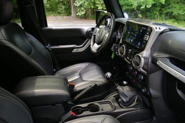 2017 Jeep Wrangler Unlimited Chief Edition 4X4 / MAJOR UPGRADES / Leather Seats! High Point NC