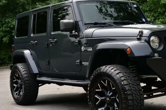2017 Jeep Wrangler Unlimited Chief Edition 4X4 / MAJOR UPGRADES / Leather Seats! High Point NC