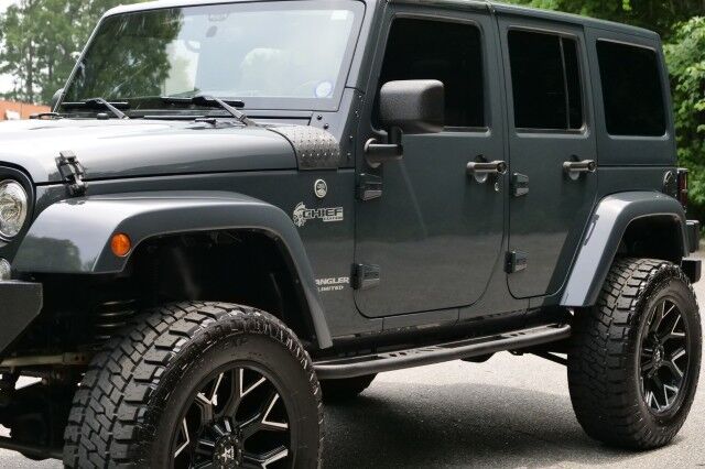 2017 Jeep Wrangler Unlimited Chief Edition 4X4 / MAJOR UPGRADES / Leather Seats! High Point NC