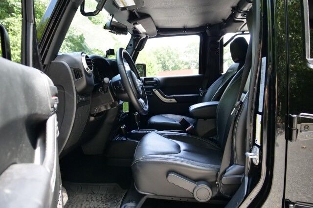 2017 Jeep Wrangler Unlimited Rubicon 4X4 / Wheels & Tires / Leather Seats! High Point NC