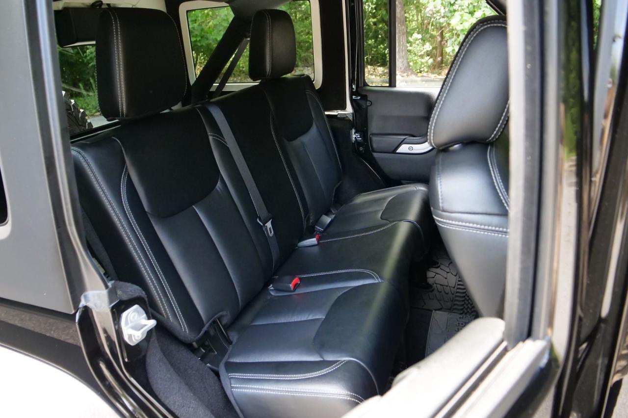 2017 Jeep Wrangler Unlimited Rubicon 4X4 / Wheels & Tires / Leather Seats! Lincolnton NC
