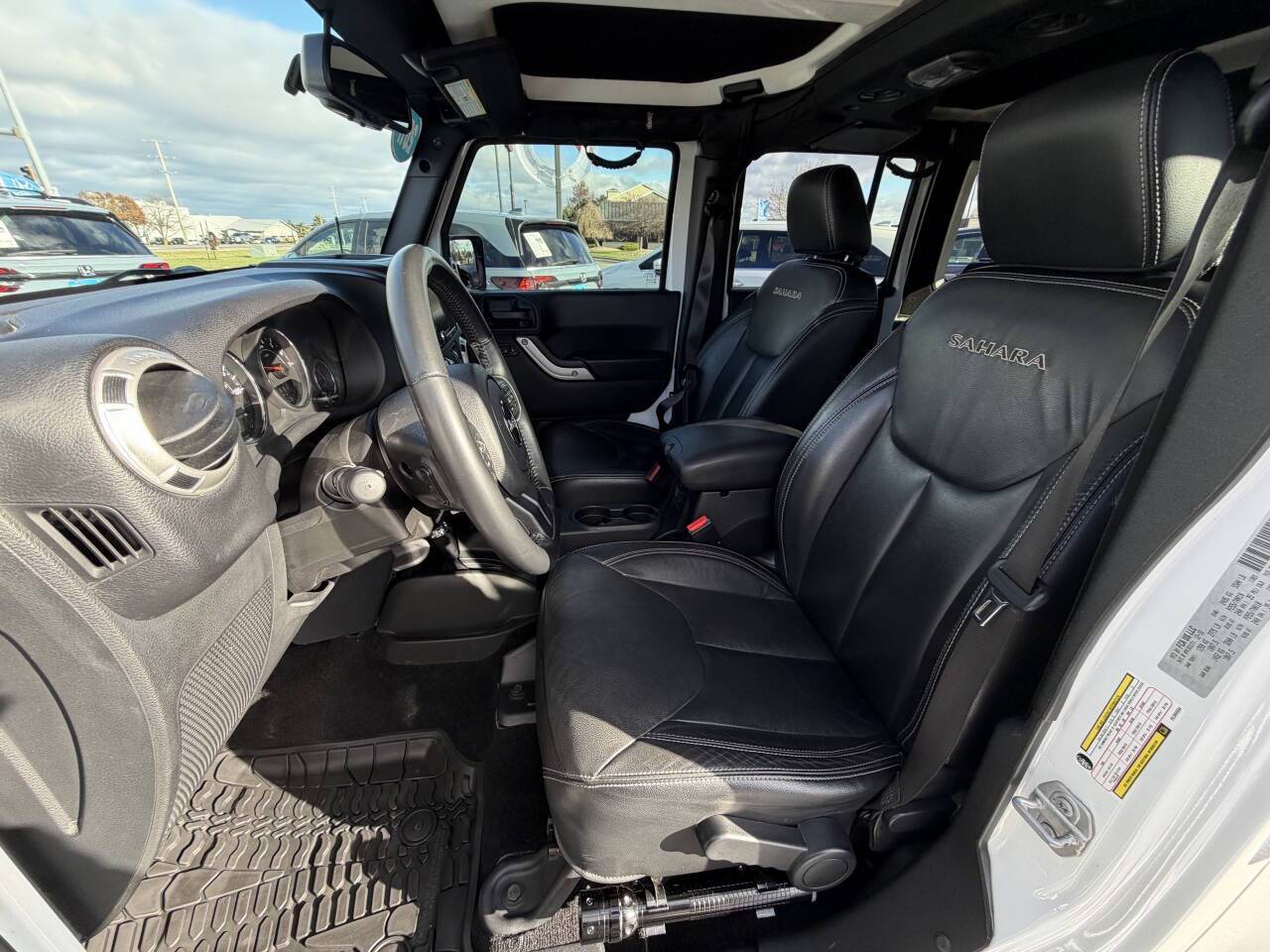 2017 Jeep Wrangler Unlimited Sahara 4x4 4dr SUV Eldridge IA