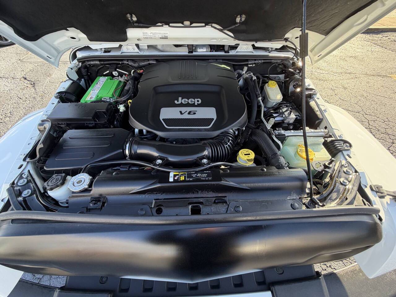 2017 Jeep Wrangler Unlimited Sahara 4x4 4dr SUV Eldridge IA