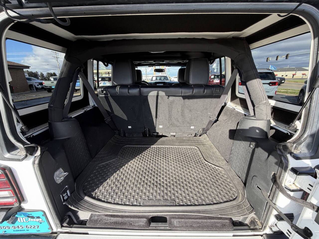 2017 Jeep Wrangler Unlimited Sahara 4x4 4dr SUV Eldridge IA