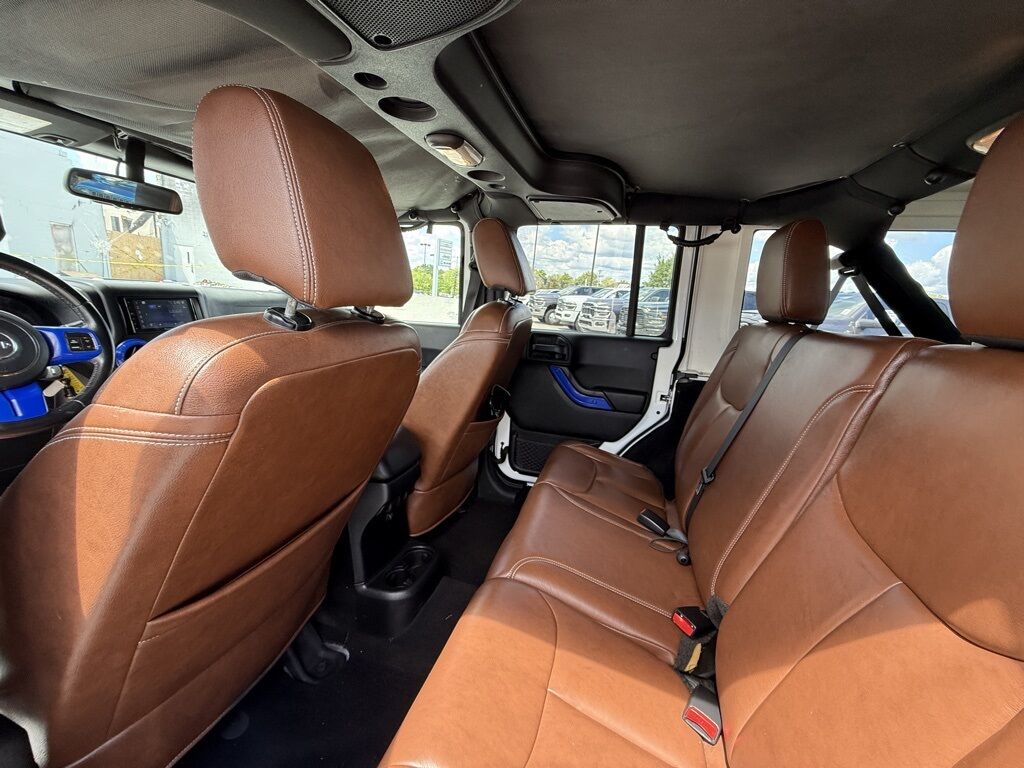 2017 Jeep Wrangler Unlimited Sahara Crestwood KY