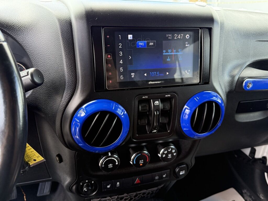 2017 Jeep Wrangler Unlimited Sahara Crestwood KY