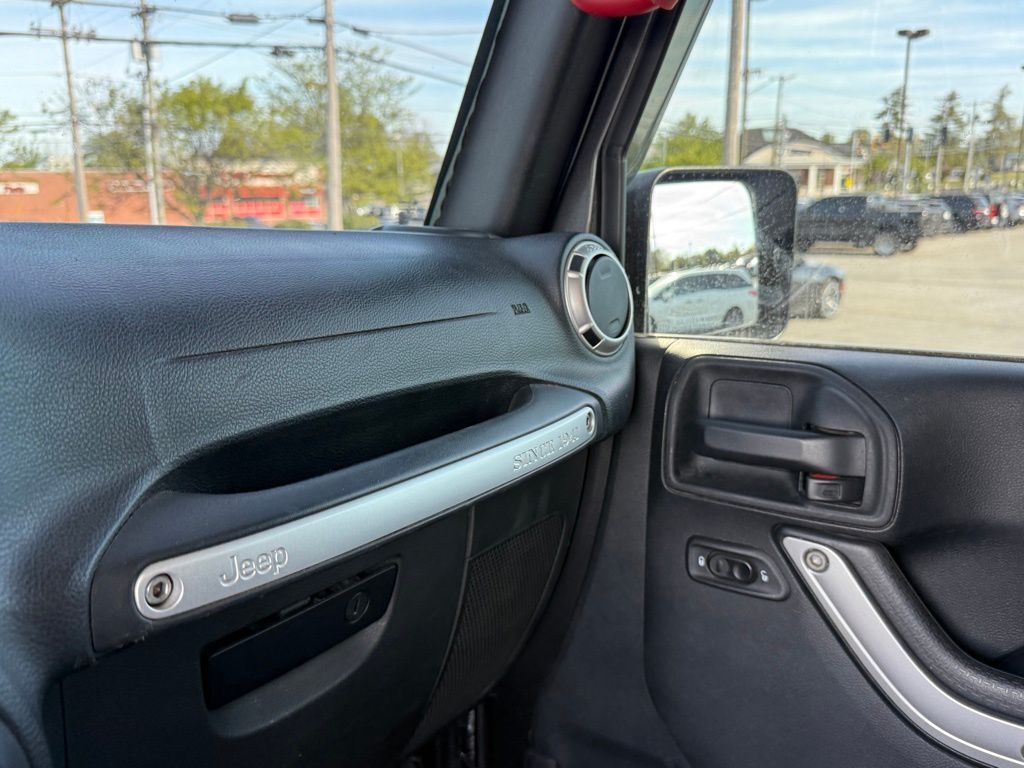 2017 Jeep Wrangler Unlimited Sahara Crestwood KY